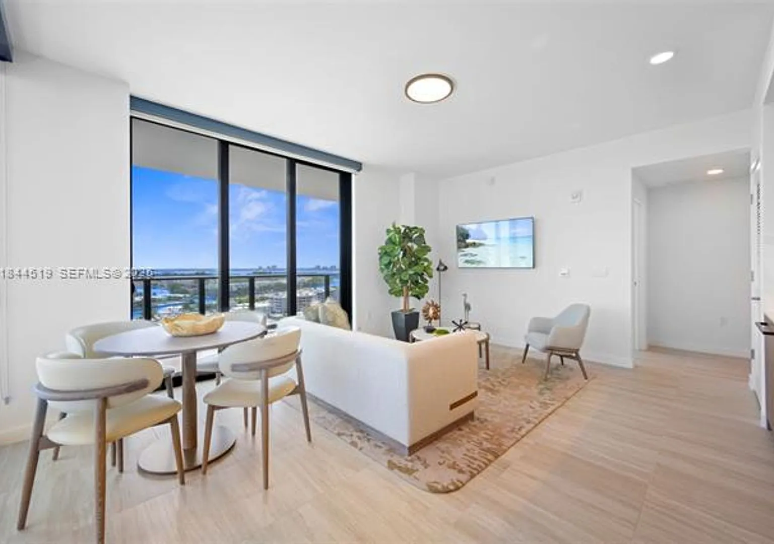 580 72nd St cu-1210, Miami Beach, FL 33141 — Photo 1