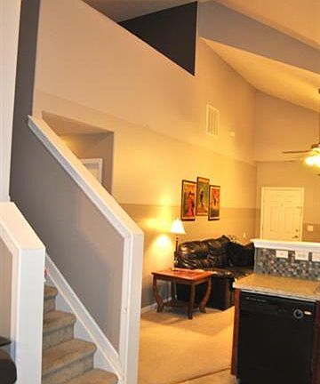 3rd image of 1104 Mountain Laurel Way