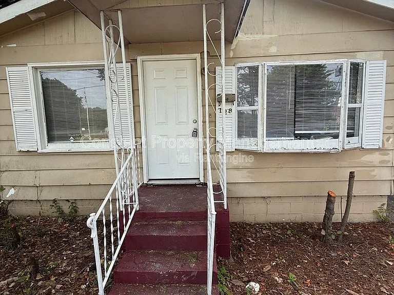 728 Key St — Photo 1