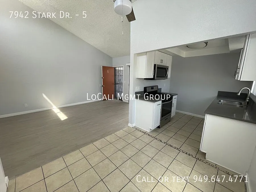 Building Photo - 7942 Stark Dr #5