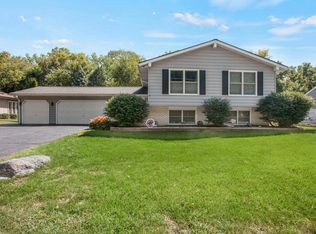 921 Western Ave, Geneva, IL 60134