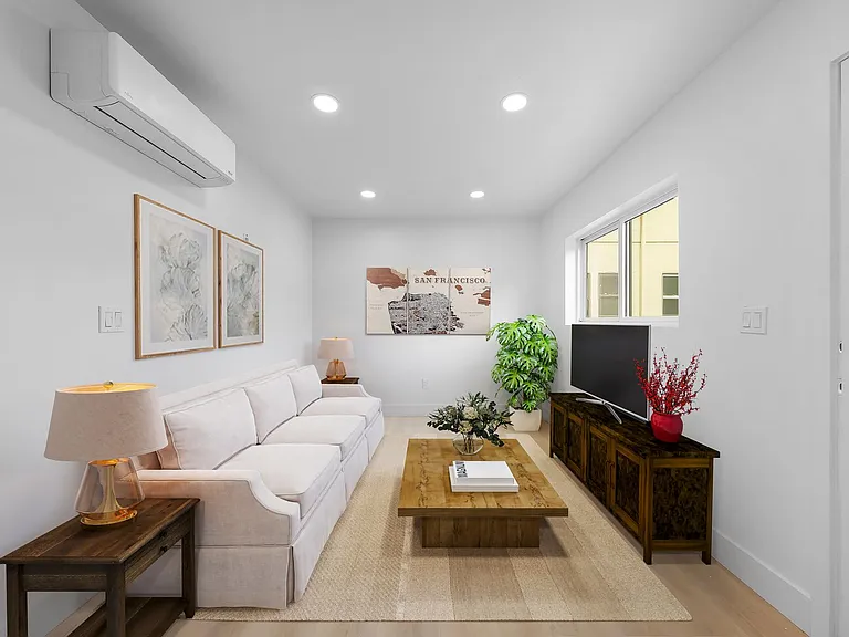 954 23rd St Apartments | Golden Hill Near Downtown & Balboa Park — Photo 4