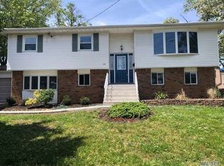 99 S Merrick Rd, Massapequa, NY 11758