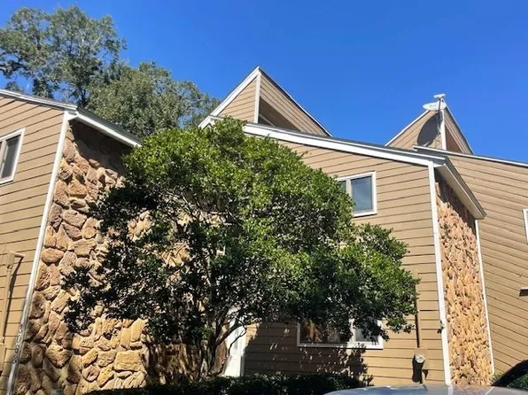 3072 Ironwood Dr, Tallahassee, FL 32309