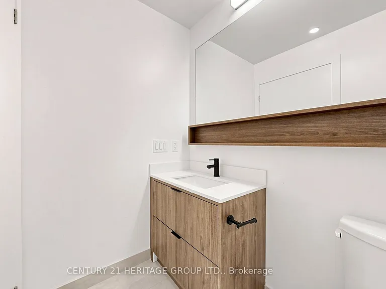8888 Yonge St #622 — Photo 21