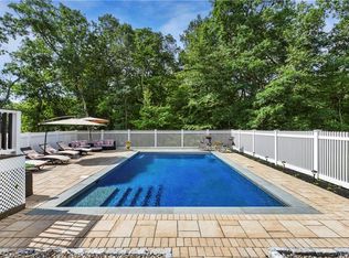 44 Major Lockwood Ln, Pound Ridge, NY 10576