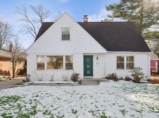 3051 Old Glenview Rd, Wilmette, IL 60091