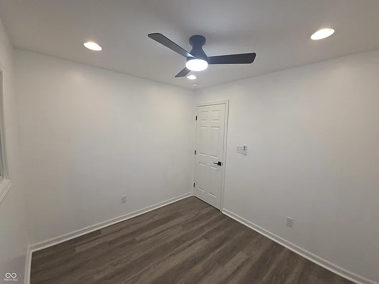 10735 Vali Dr — Photo 11
