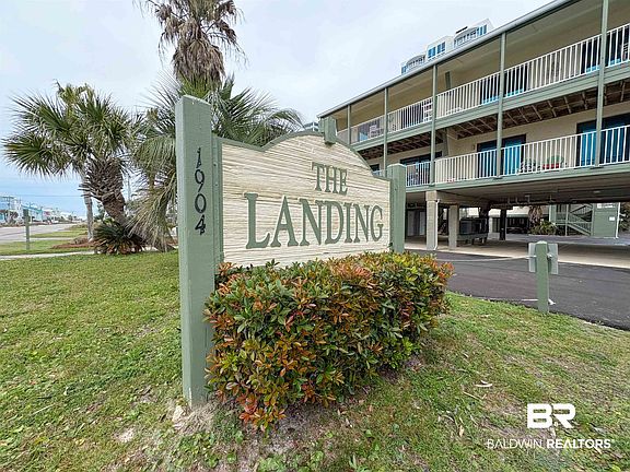 2nd image of 1904 W Beach Blvd #303