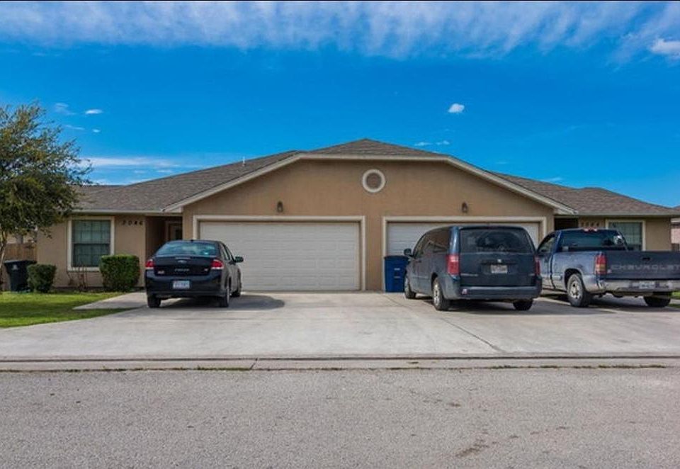1st image of 3044 Pine Valley Dr