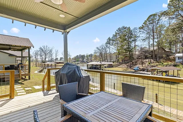 3284 Bay Pine Rd — Photo 24