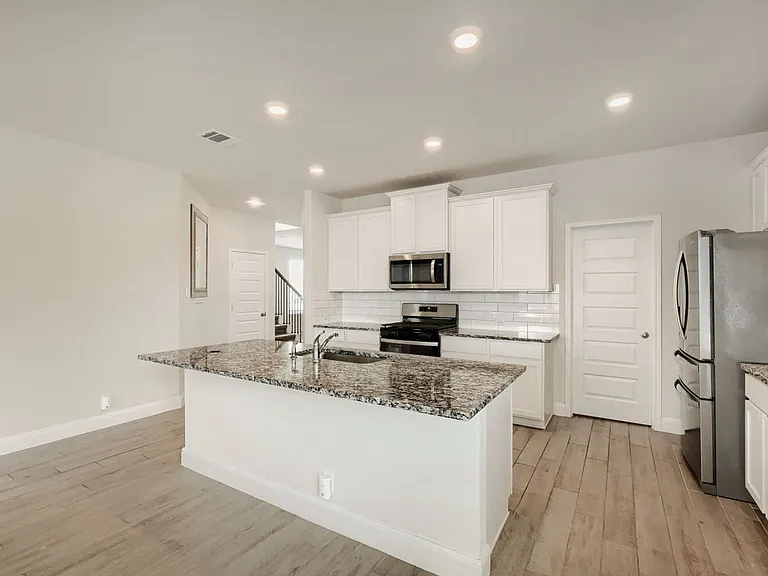 810 Town Creek Way — Photo 6