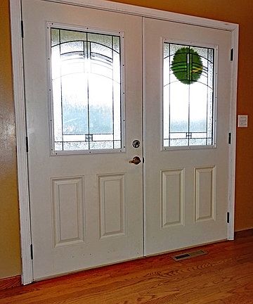 2nd image of 580 Lakeview Ct