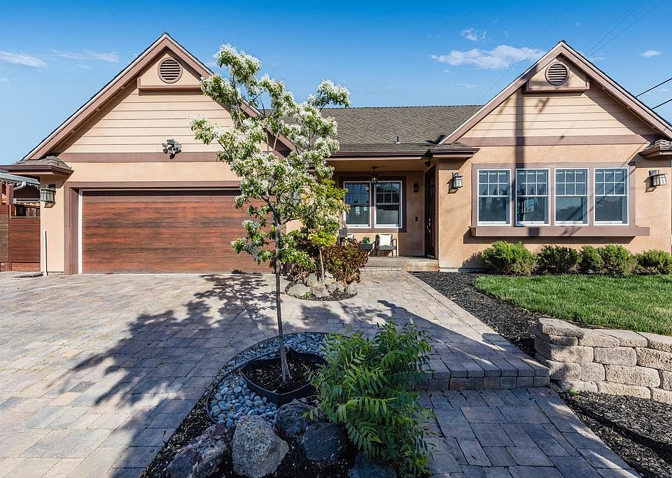 1st image of 2603 Meadowbrook Dr