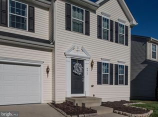 9317 Birch Cliff Dr, Fredericksburg, VA 22407