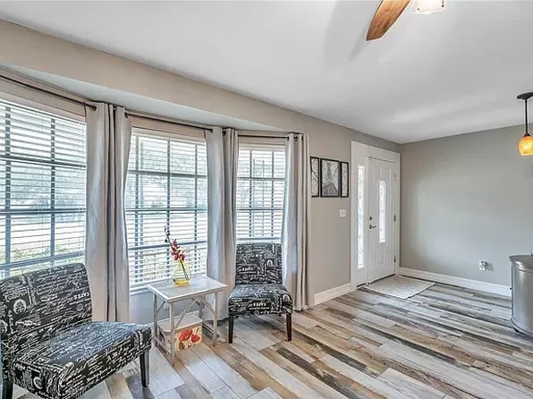 2152 Greenbriar Blvd, Clearwater, FL 33763