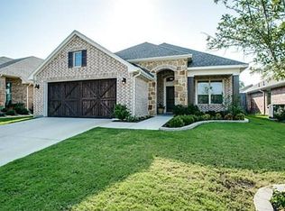 7104 Belteau Ln, Dallas, TX 75227