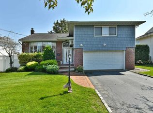 48 Fairview Rd W, Massapequa, NY 11758