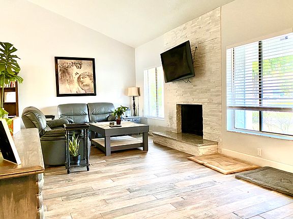 5th image of 8586 Larwin Ln