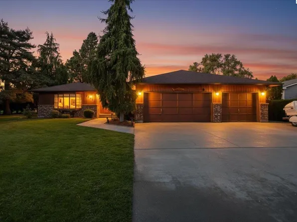 1675 April Loop, Richland, WA 99354