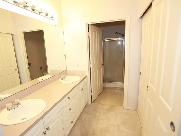 4343 Roosevelt Way NE #502 — Photo 6