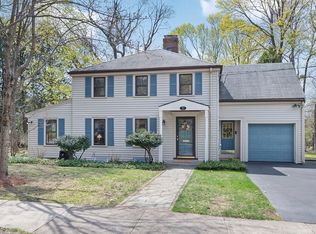 71 E Quinobequin Rd, Newton, MA 02468