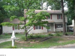 7418 Cheltenham Dr, North Chesterfield, VA 23235