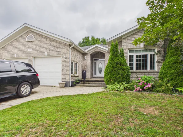 490 Bluewater Dr, Saugeen Shores, ON N0H 2C1