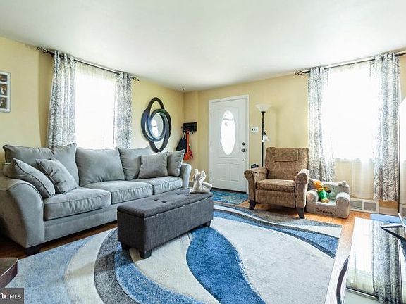 3rd image of 339 Cedar Ave