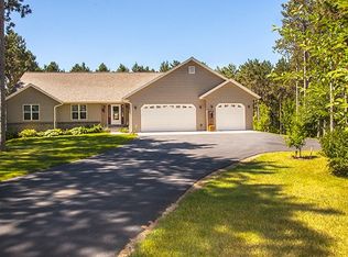 E10227 Greimel Rd, Baraboo, WI 53913