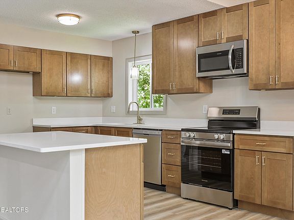 3rd image of 7325 Vahid Rd
