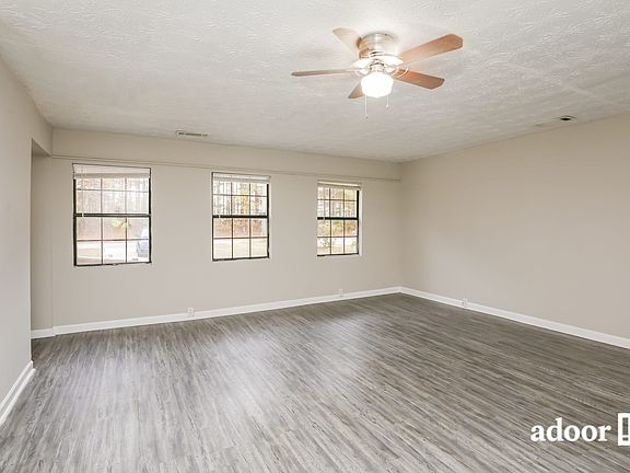 4th image of 552 Saddlewood Dr