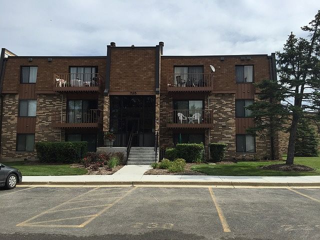 1st image of 725 Limerick Ln APT 1C