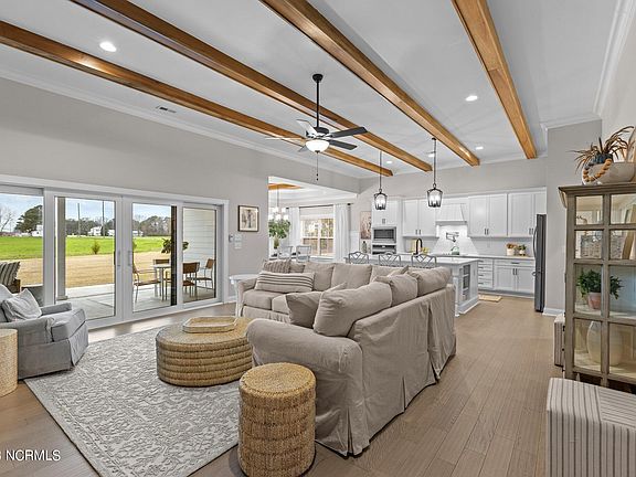 4th image of 307 Shortleaf Drive