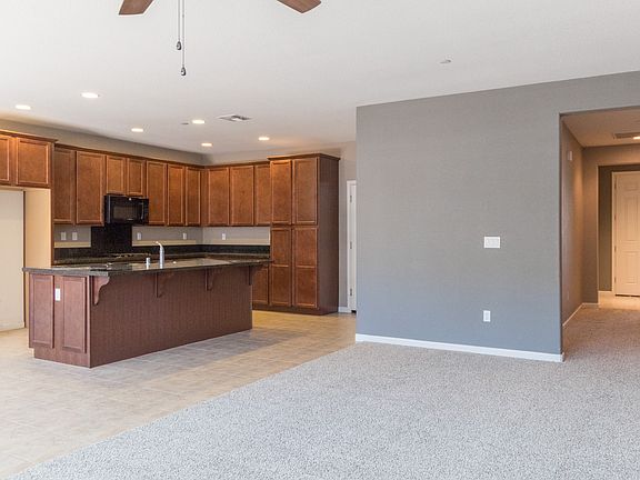 3rd image of 1816 Kelley Pl