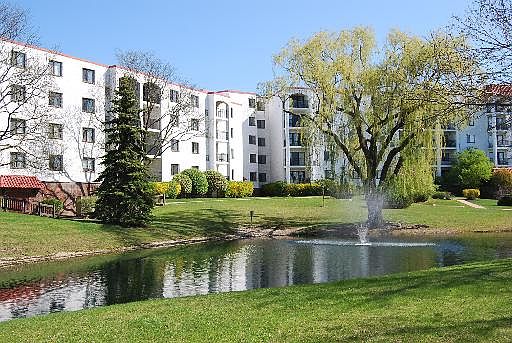 1st image of 350 Plum Creek Dr APT 310
