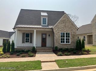 3076 W Ac Freeman Dr, Hernando, MS 38632