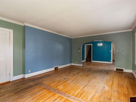 5th image of 306 N Central Ave
