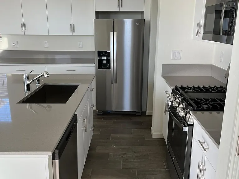 496 Pioneer Ln — Photo 7