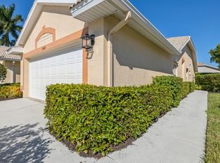 6646 Castlelawn Pl #B, Naples, FL 34113