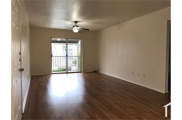 Building Photo - 6067 Milton St #234