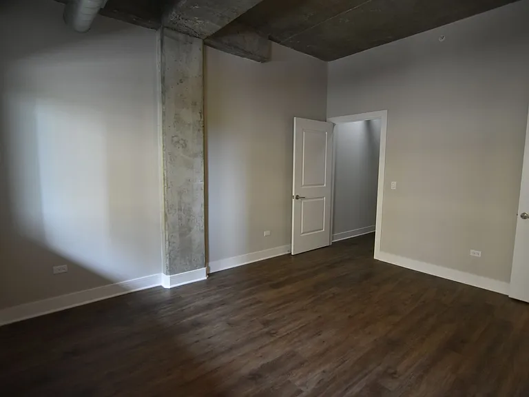 The Eagle Building - 3833 N Broadway — Photo 133