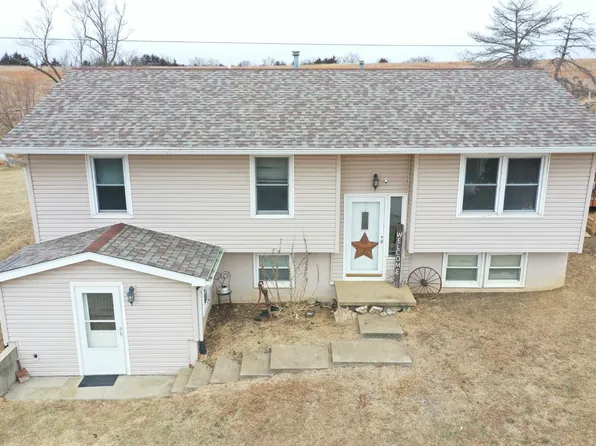 26921 E 305th Ave, Ridgeway, MO 64481