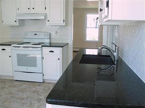 4th image of 25 Pleasant St