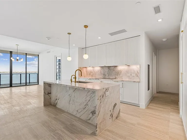 3015 S Ysabella Ave #1102 — Photo 12