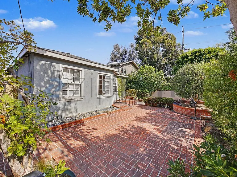 2504 Palm Ave — Photo 29