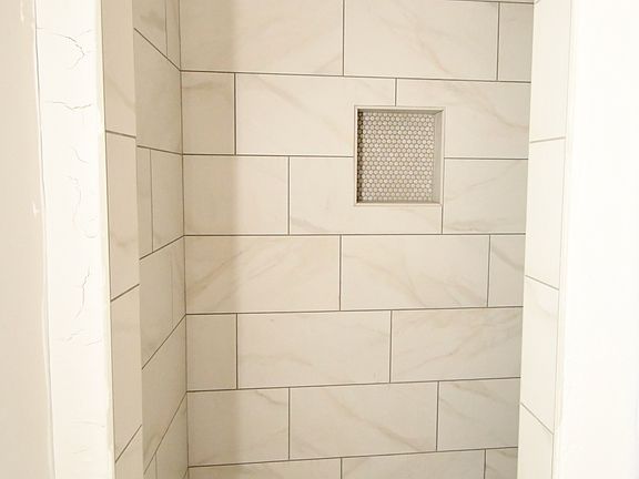 5th image of 326 Andover Dr