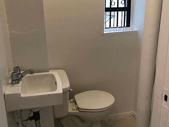 4th image of 164 Mott St APT 3A