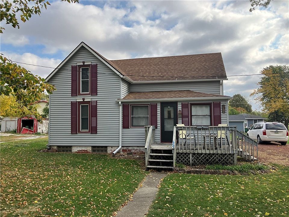 2nd image of 104 Percival Ave