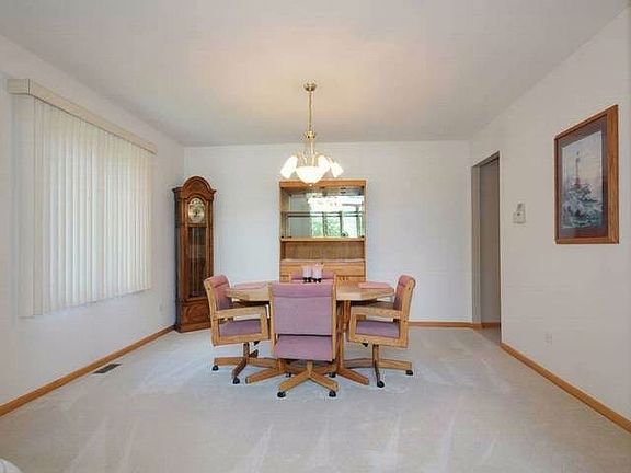 5th image of 10917 Cardinal Lake Dr